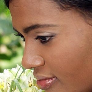 Meet your Posher, Hilda